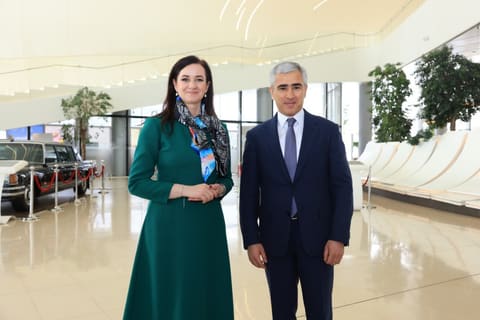 Litvanın Baş naziri İnqa Ruqiniene Heydər Əliyev Mərkəzində olub