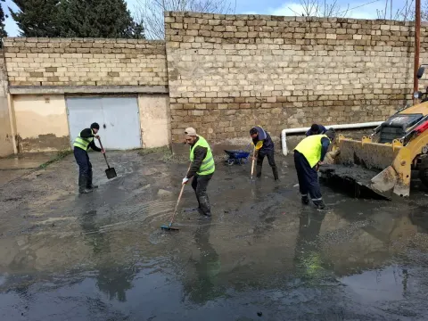 Keşlədə yağışın fəsadları aradan qaldırılır - FOTOLAR