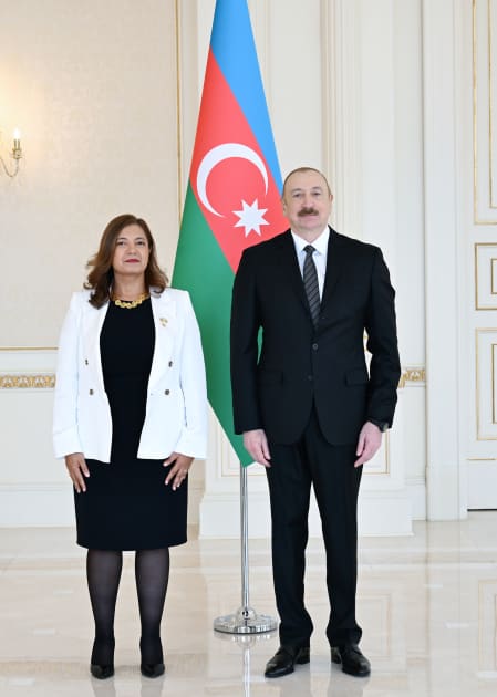 İlham Əliyev Kolumbiyanın yeni səfirini qəbul edib - YENİLƏNİB