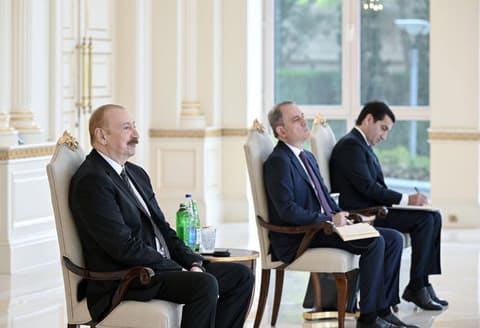 İlham Əliyev Kolumbiyanın yeni səfirini qəbul edib - YENİLƏNİB