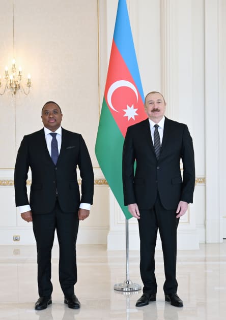 Prezident İlham Əliyev Esvatininin yeni səfirini qəbul edib - YENİLƏNİB