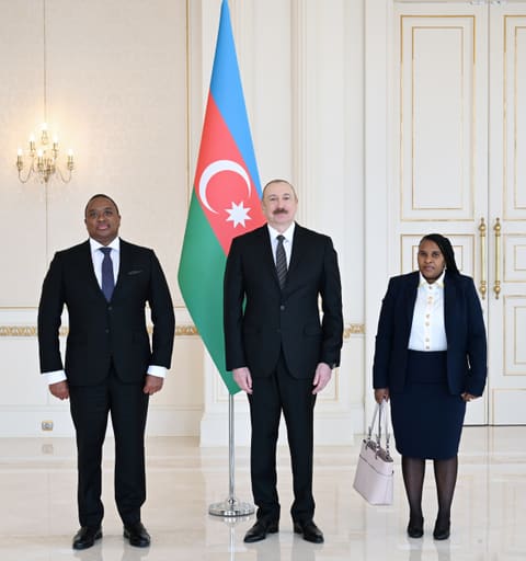 Prezident İlham Əliyev Esvatininin yeni səfirini qəbul edib - YENİLƏNİB