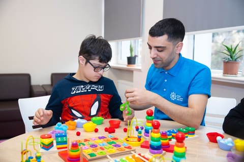 Əlilliyi olan uşaqlar üçün yeni günərzi qayğı mərkəzi istifadəyə verilib