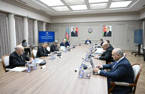 İqtisadi Şuranın iclası keçirilib - FOTOLAR