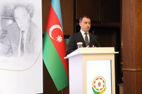 “Ulu Öndər Heydər Əliyev və Azərbaycanın memarlıq irsi” mövzusunda tədbir keçirilib