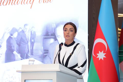 “Ulu Öndər Heydər Əliyev və Azərbaycanın memarlıq irsi” mövzusunda tədbir keçirilib