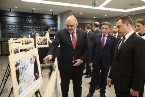 “Ulu Öndər Heydər Əliyev və Azərbaycanın memarlıq irsi” mövzusunda tədbir keçirilib