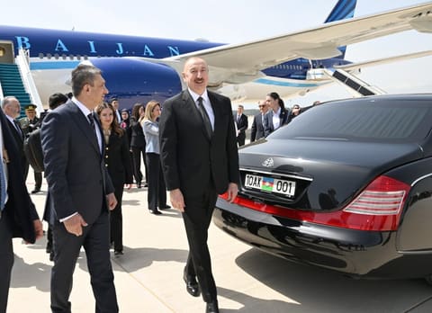 İlham Əliyev Türkiyəyə işgüzar səfər edib - YENİLƏNİB