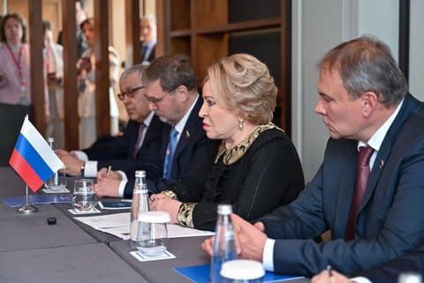 Sahibə Qafarova Rusiya Federal Məclisi Federasiya Şurasının sədri ilə görüşüb