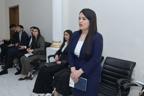 Emin Əmrullayev Quba-Xaçmaz regionu üzrə bir qrup təhsil işçisi ilə görüşlər keçirib