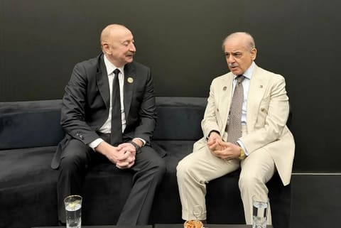  İlham Əliyev Antalya Diplomatiya Forumu çərçivəsində Pakistanın Baş naziri ilə görüşüb