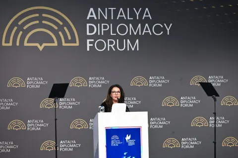 Mehriban Əliyeva Antalyada Fələstinə həsr olunan tədbirdə iştirak edib - FOTOLAR
