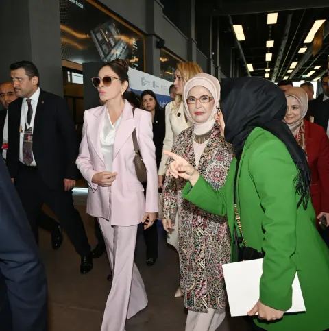 Mehriban Əliyeva Antalyada Fələstinə həsr olunan tədbirdə iştirak edib - FOTOLAR