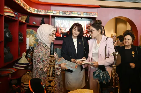 Mehriban Əliyeva Antalyada Fələstinə həsr olunan tədbirdə iştirak edib - FOTOLAR