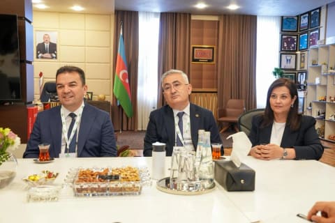 Fərid Qayıbov Türkiyənin Gənclər və İdman Nazirliyinin nümayəndə heyəti ilə görüşüb
