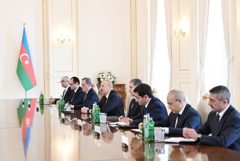 Azərbaycan və Latviya prezidentlərinin geniş tərkibdə görüşü keçirilib - YENİLƏNİB