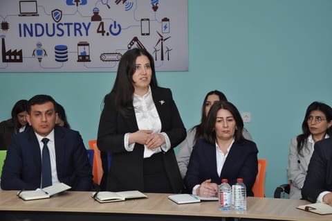 Elm və təhsil nazirinin müavini Şamaxıda müəllim və valideynlərlə görüşüb