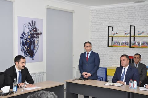 Elm və təhsil nazirinin müavini Şamaxıda müəllim və valideynlərlə görüşüb
