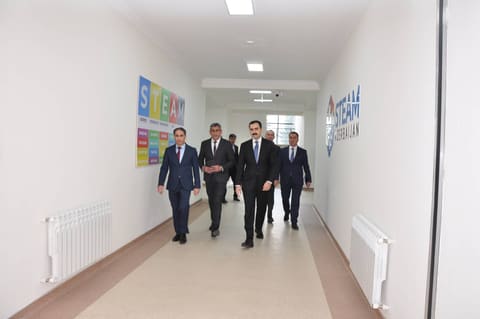 Elm və təhsil nazirinin müavini Şamaxıda müəllim və valideynlərlə görüşüb