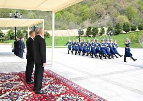 Qəbələdə Çexiyanın Baş naziri Andrey Babişin rəsmi qarşılanma mərasimi olub