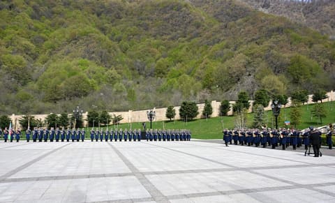Qəbələdə Çexiyanın Baş naziri Andrey Babişin rəsmi qarşılanma mərasimi olub