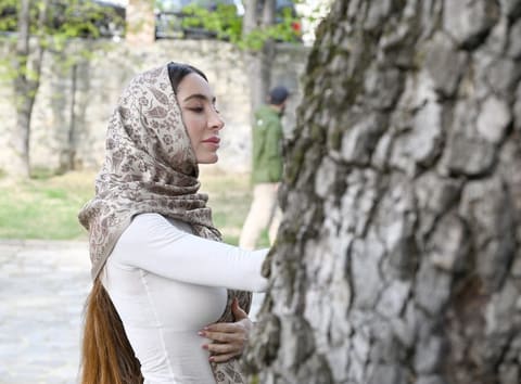 Leyla Əliyeva və Arzu Əliyeva Şəkidə Xan məscidini ziyarət ediblər