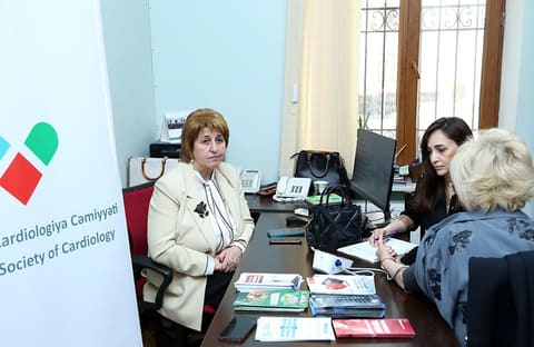 AMEA əməkdaşları üçün müayinə aksiyaları və maarifləndirmə tədbirləri təşkil olunub 