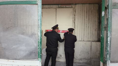 FHN yanğın təhlükəli mağazanın fəaliyyətini dayandırıb