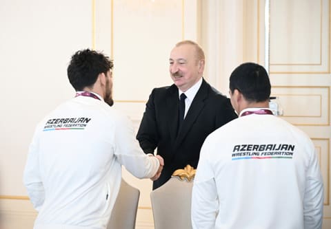 Prezident Avropa çempionatında komanda hesabında çempion olan güləşçiləri qəbul edib - YENİLƏNİB