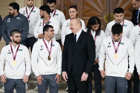 Prezident Avropa çempionatında komanda hesabında çempion olan güləşçiləri qəbul edib - YENİLƏNİB