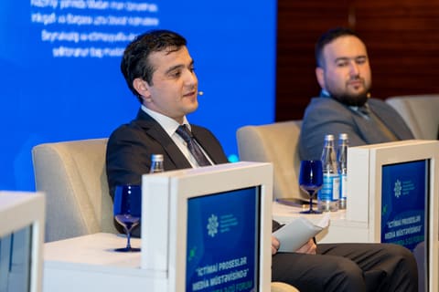 “İctimai proseslər media müstəvisində” mövzusunda III Forumda “Şəhərsalma və Memarlıq İli”ndə media gündəmi”nə həsr olunan panel sessiya təşkil edilib