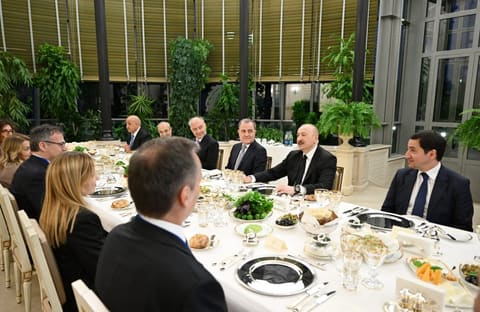 İlham Əliyevin adından İtaliya Nazirlər Şurasının sədrinin şərəfinə işçi şam yeməyi verilib