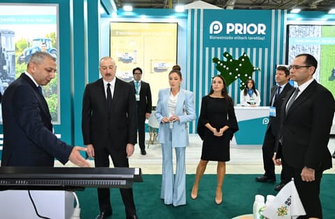  İlham Əliyev 19-cu “Caspian Agro Week” və 31-ci “InterFood Azerbaijan” sərgiləri ilə tanış olub - YENİLƏNİB
