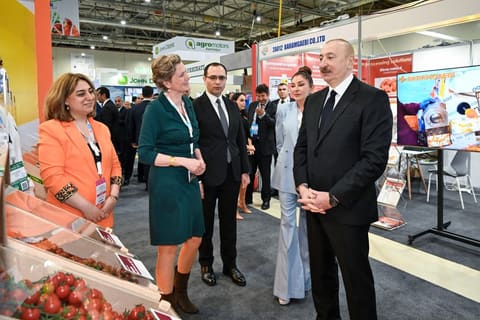  İlham Əliyev 19-cu “Caspian Agro Week” və 31-ci “InterFood Azerbaijan” sərgiləri ilə tanış olub - YENİLƏNİB