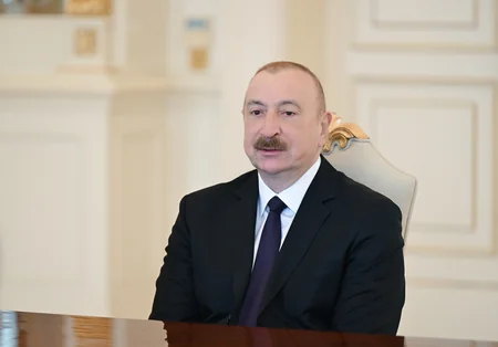 İlham Əliyev İslam İnkişaf Bankı Qrupunun sədrinin başçılıq etdiyi nümayəndə heyətini qəbul edib