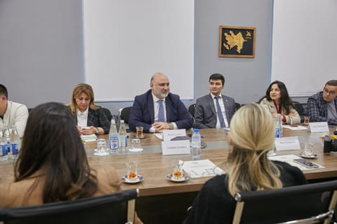 Bakı-Belqrad uçuşları fonunda Serbiya mediası Azərbaycanın turizm imkanları ilə tanış olub