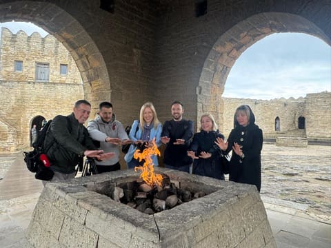 Bakı-Belqrad uçuşları fonunda Serbiya mediası Azərbaycanın turizm imkanları ilə tanış olub
