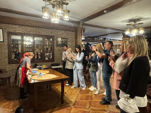 Bakı-Belqrad uçuşları fonunda Serbiya mediası Azərbaycanın turizm imkanları ilə tanış olub