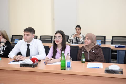 Türkiyə-Azərbaycan Universitetində infotur keçirilib