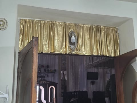 Yanğın təhlükəli şadlıq sarayının fəaliyyəti dayandırılıb