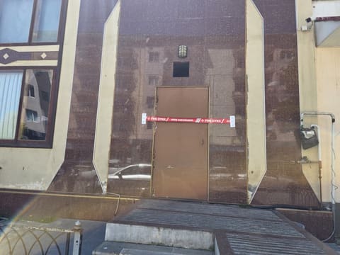 Yanğın təhlükəli şadlıq sarayının fəaliyyəti dayandırılıb