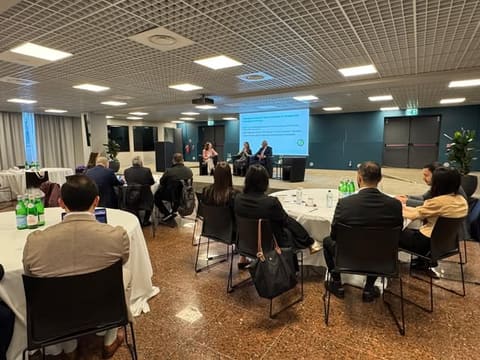 Milanda Azərbaycan ali təhsilinə həsr olunmuş panel sessiya keçirilib