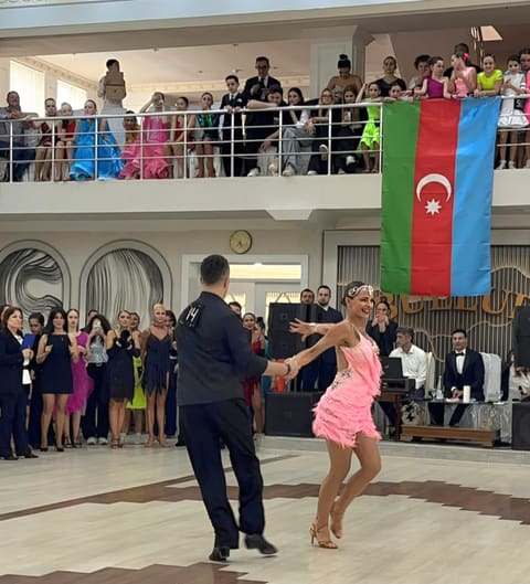 İdman rəqsləri üzrə ölkə çempionatı keçirilib - Fotolar - Video