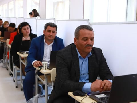 Naxçıvanda sertifikatlaşdırmanın ikinci dövriyyəsi üzrə imtahanlar yekunlaşıb