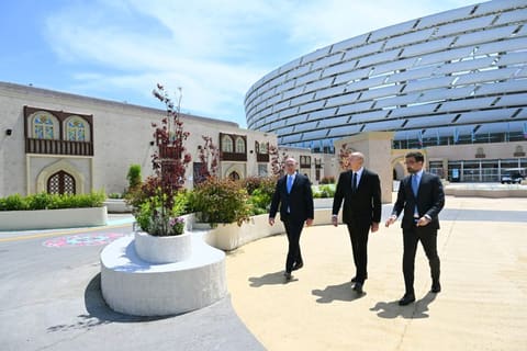 İlham Əliyev Bakı Olimpiya Stadionunun ərazisində WUF13 ilə bağlı görülən işlərlə tanış olub 