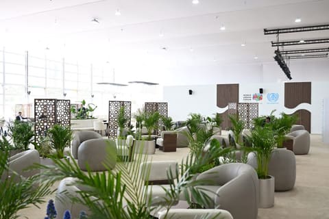 İlham Əliyev Bakı Olimpiya Stadionunun ərazisində WUF13 ilə bağlı görülən işlərlə tanış olub 