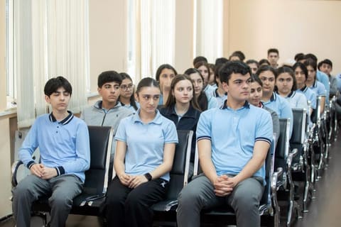 “Təhsildə sosial iş” xidməti çərçivəsində 460 uşağın dərsə davamiyyəti bərpa edilib