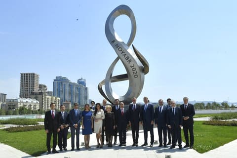 Slovakiya Milli Şurasının sədri Zəfər parkını ziyarət edib