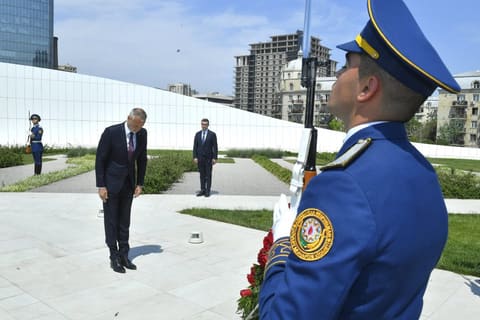 Slovakiya Milli Şurasının sədri Zəfər parkını ziyarət edib