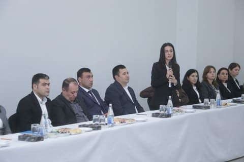 Təhsil İnstitutu bölgələrdə müəllimlərlə dialoqa başlayıb